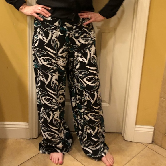 GAP NWT wide leg pants Size XS and XL - Picture 2 of 7